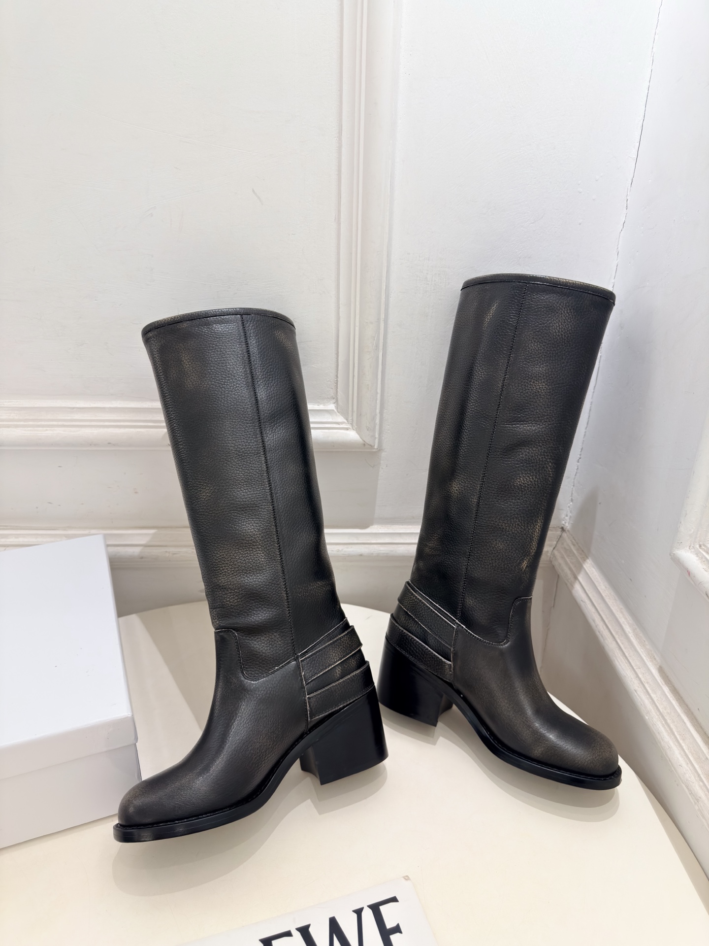 Chloé | 克洛伊 26𝐬𝐬  ⭐️今日推荐 2026秋冬新品 经典皮带扣做旧擦色粗跟短靴 长靴上新🆕 ❥ BS升级