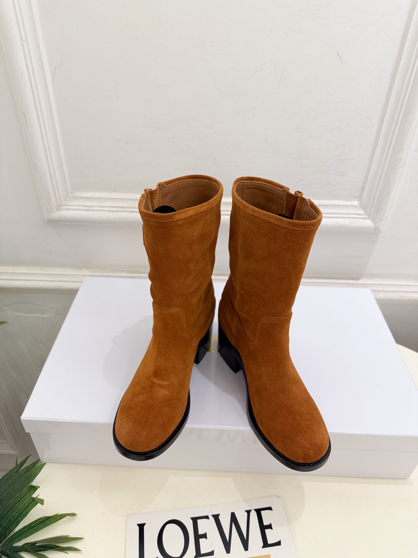Chloé | 克洛伊 26𝐬𝐬 ⭐️今日推荐 2026秋冬新品 经典皮带扣做旧擦色粗跟短靴 长靴上新🆕 ❥ BS升级 Chloé | 克洛伊 26𝐬𝐬 ⭐️今日推荐 2026秋冬新品 经典皮带扣做旧擦色粗跟短靴 长靴上新🆕 ❥ BS升级