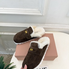 Miu Miu | 缪缪 26𝐬𝐬 🖤2026秋冬新品 专柜主打最新走秀款 Miu Miu金钱币毛毛穆勒拖鞋火爆上 Miu Miu | 缪缪 26𝐬𝐬 🖤2026秋冬新品 专柜主打最新走秀款 Miu Miu金钱币毛毛穆勒拖鞋火爆上