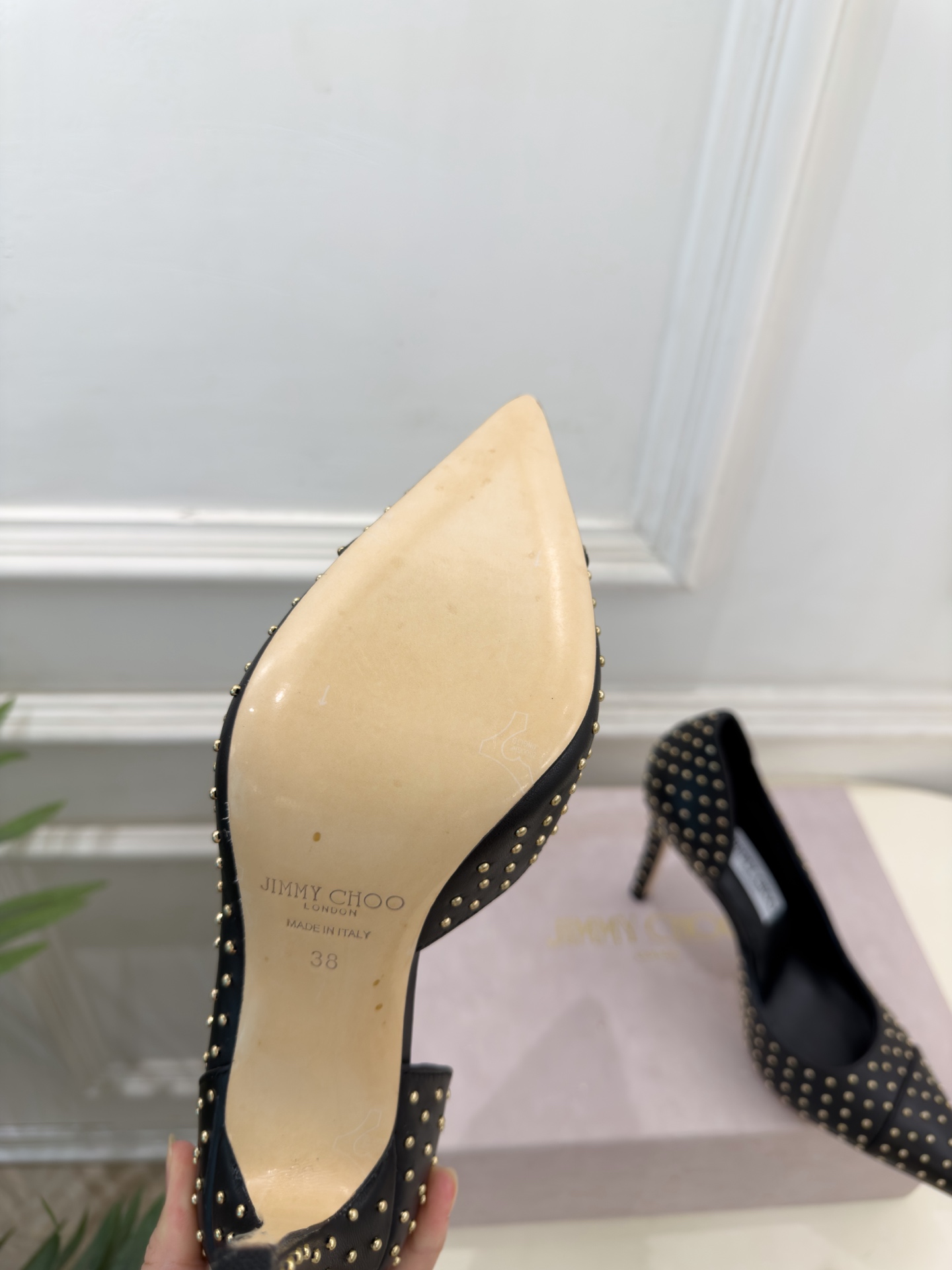 JimmyChoo 吉米周 26𝐬𝐬 ———      ✨ 2026秋冬新品 专柜最新 JC尖头鉚钉内空高跟鞋  BS名