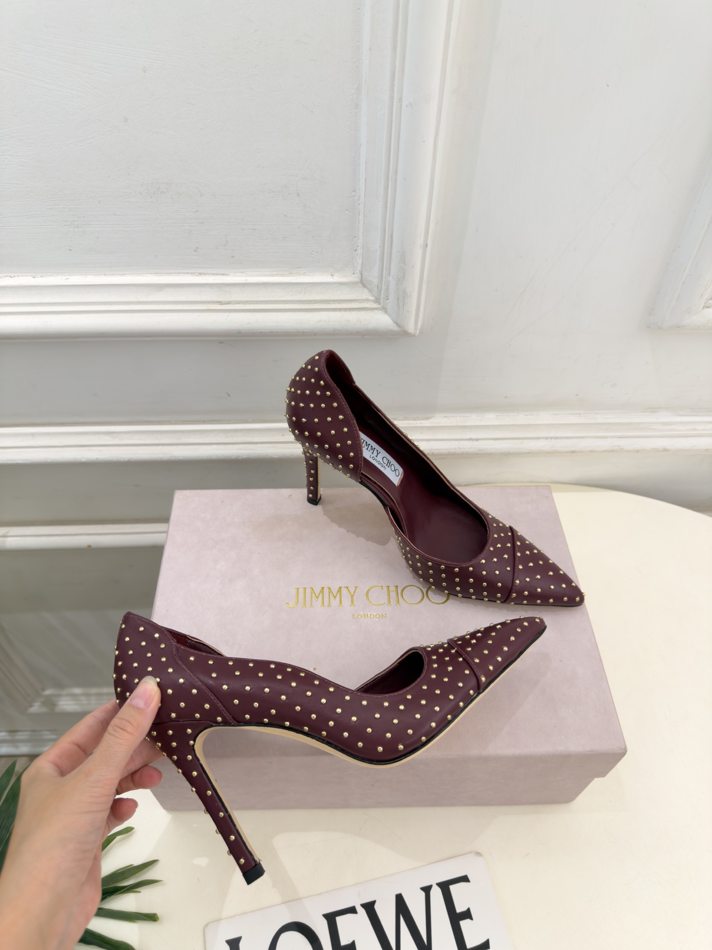 JimmyChoo 吉米周 26𝐬𝐬 ———      ✨ 2026秋冬新品 专柜最新 JC尖头鉚钉内空高跟鞋  BS名