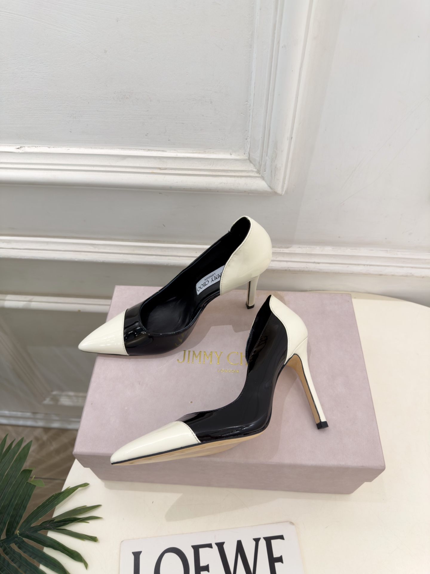 JimmyChoo 吉米周 26𝐬𝐬 ——— ✨ 2026秋冬新品 专柜最新 JC漆皮尖头内空高跟鞋 BS名 JimmyChoo 吉米周 26𝐬𝐬 ——— ✨ 2026秋冬新品 专柜最新 JC漆皮尖头内空高跟鞋 BS名