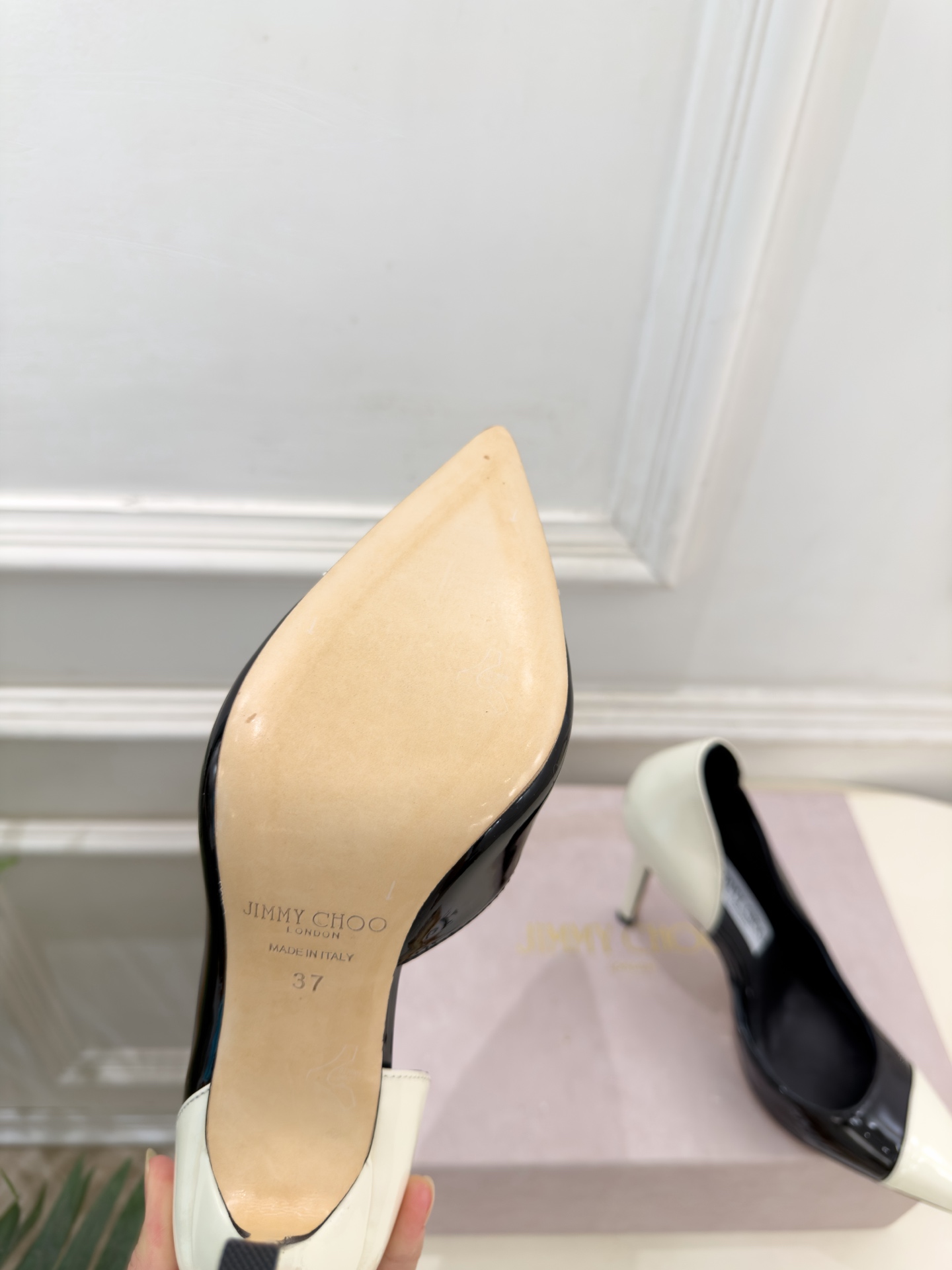 JimmyChoo 吉米周 26𝐬𝐬 ——— ✨ 2026秋冬新品 专柜最新 JC漆皮尖头内空高跟鞋 BS名 JimmyChoo 吉米周 26𝐬𝐬 ——— ✨ 2026秋冬新品 专柜最新 JC漆皮尖头内空高跟鞋 BS名