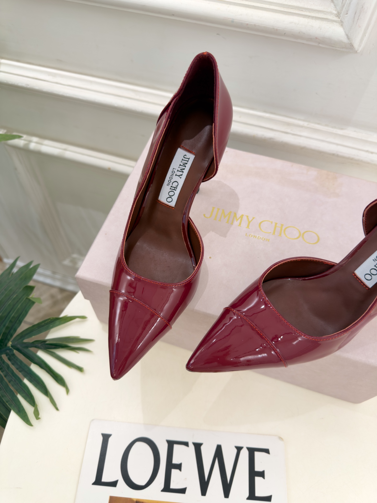 JimmyChoo 吉米周 26𝐬𝐬 ———      ✨ 2026秋冬新品 专柜最新 JC漆皮尖头内空高跟鞋  BS名