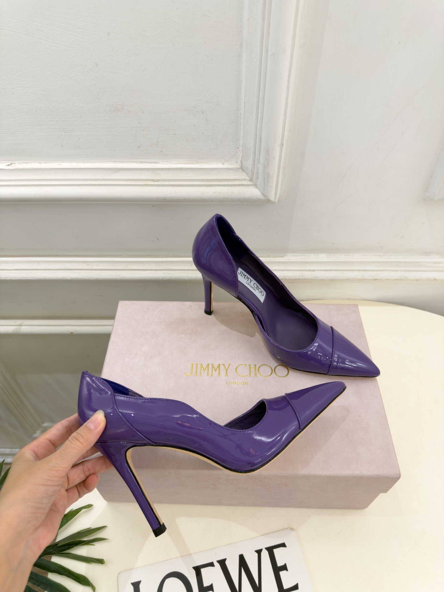 JimmyChoo 吉米周 26𝐬𝐬 ——— ✨ 2026秋冬新品 专柜最新 JC漆皮尖头内空高跟鞋 BS名 JimmyChoo 吉米周 26𝐬𝐬 ——— ✨ 2026秋冬新品 专柜最新 JC漆皮尖头内空高跟鞋 BS名