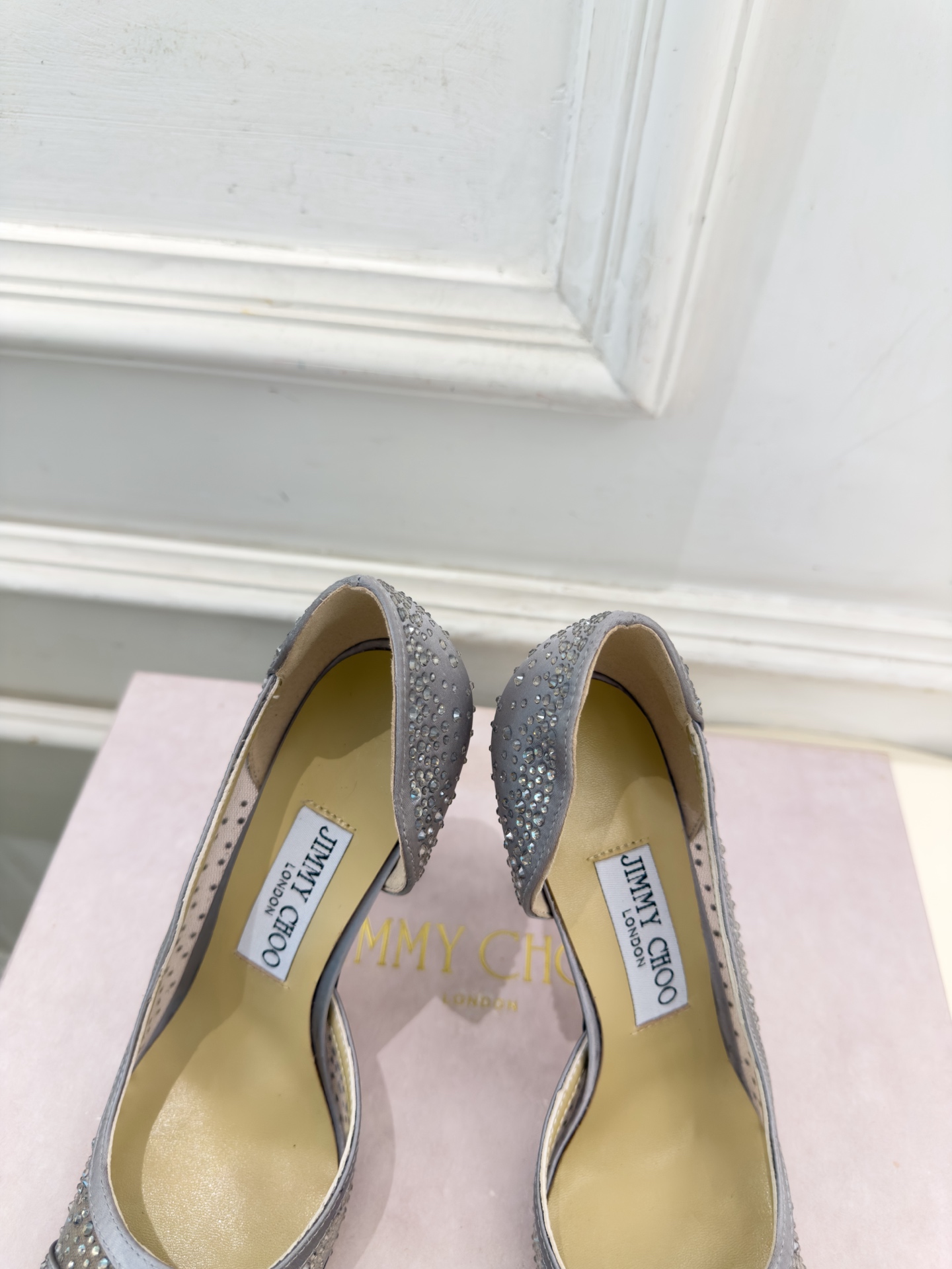 JimmyChoo 吉米周 26𝐬𝐬 ———      ✨ 2026秋冬新品 专柜最新JC尖头网纱水钻内空高跟鞋  BS