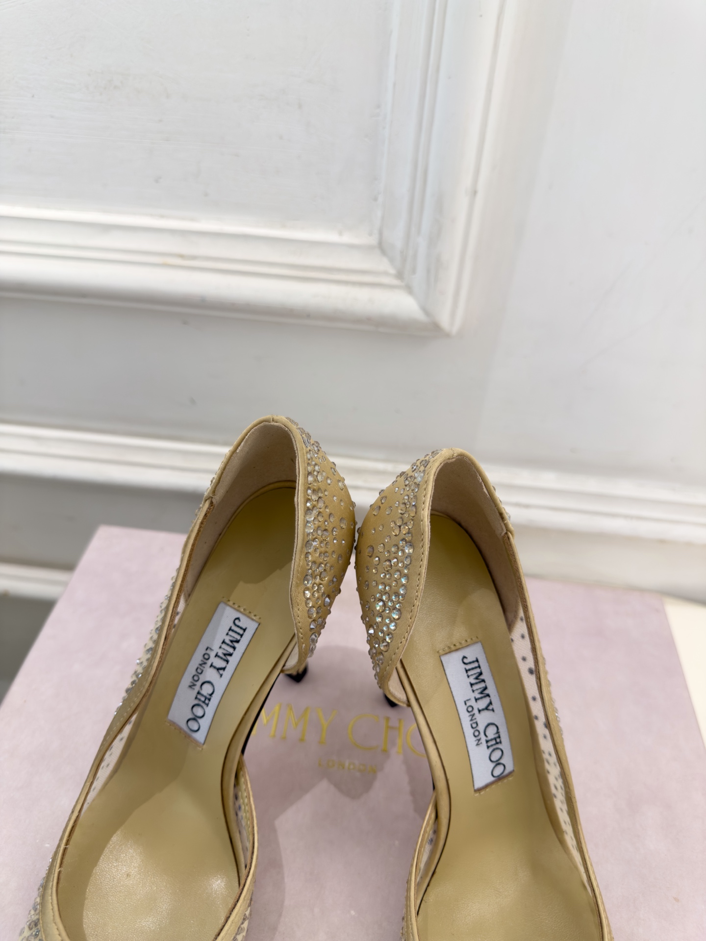 JimmyChoo 吉米周 26𝐬𝐬 ——— ✨ 2026秋冬新品 专柜最新JC尖头网纱水钻内空高跟鞋 BS JimmyChoo 吉米周 26𝐬𝐬 ——— ✨ 2026秋冬新品 专柜最新JC尖头网纱水钻内空高跟鞋 BS