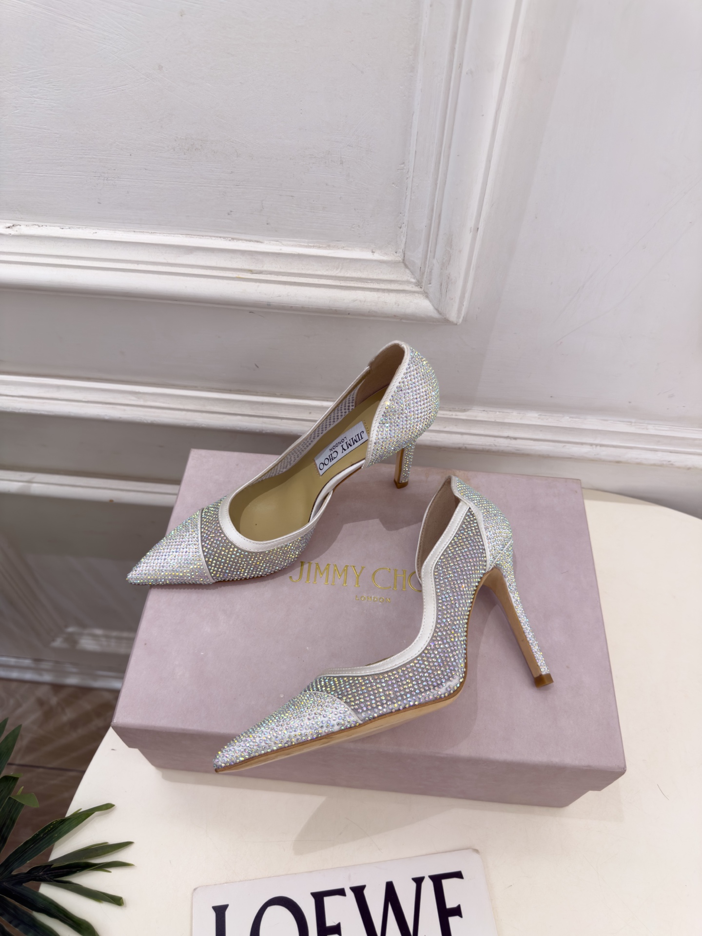 JimmyChoo 吉米周 26𝐬𝐬 ——— ✨ 2026秋冬新品 专柜最新 JC尖头水晶网眼布内空高跟鞋 JimmyChoo 吉米周 26𝐬𝐬 ——— ✨ 2026秋冬新品 专柜最新 JC尖头水晶网眼布内空高跟鞋