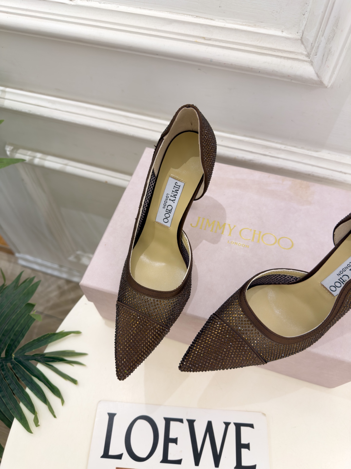 JimmyChoo 吉米周 26𝐬𝐬 ——— ✨ 2026秋冬新品 专柜最新 JC尖头水晶网眼布内空高跟鞋 JimmyChoo 吉米周 26𝐬𝐬 ——— ✨ 2026秋冬新品 专柜最新 JC尖头水晶网眼布内空高跟鞋