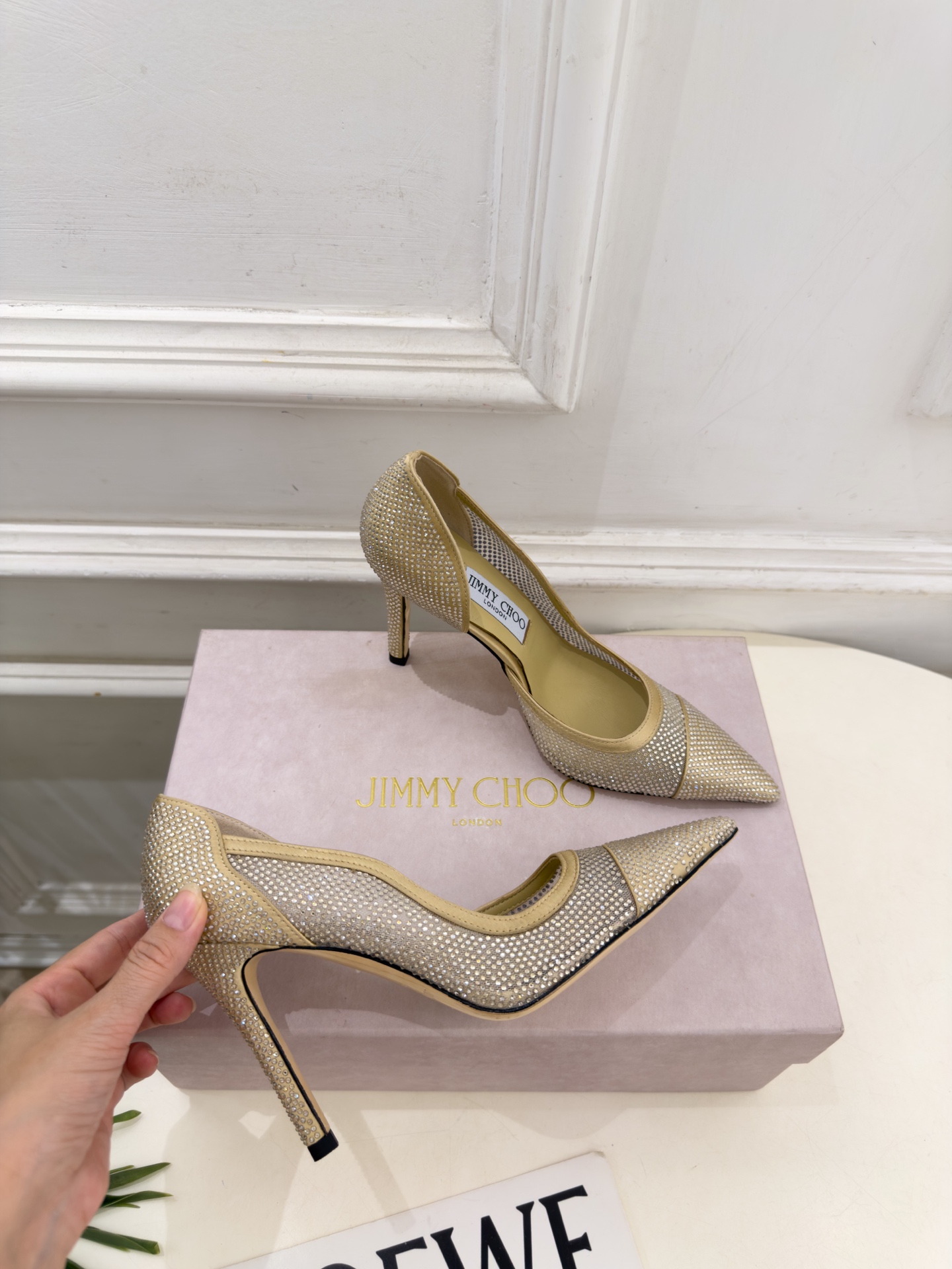 JimmyChoo 吉米周 26𝐬𝐬 ——— ✨ 2026秋冬新品 专柜最新 JC尖头水晶网眼布内空高跟鞋 JimmyChoo 吉米周 26𝐬𝐬 ——— ✨ 2026秋冬新品 专柜最新 JC尖头水晶网眼布内空高跟鞋