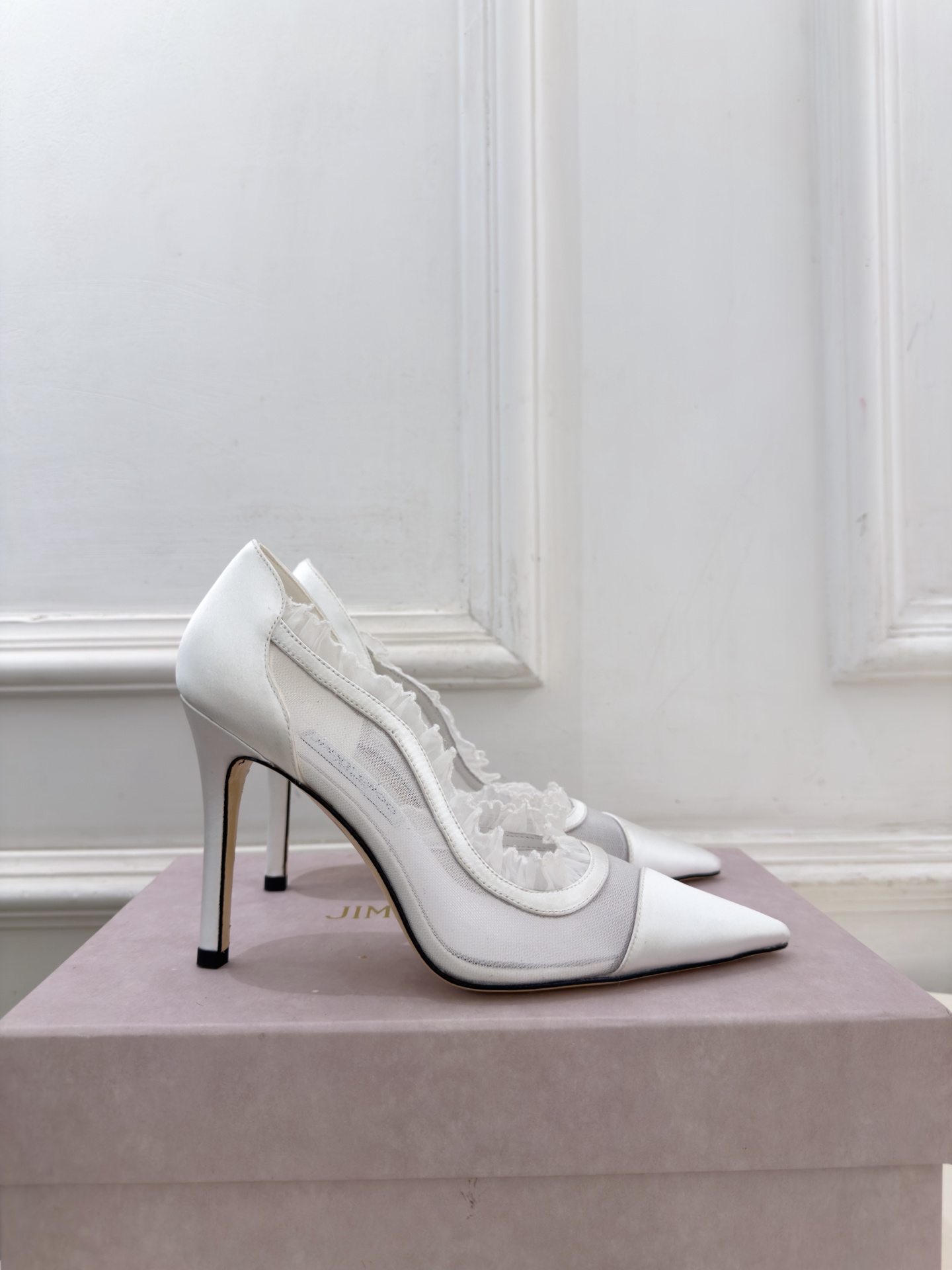 JimmyChoo 吉米周 26𝐬𝐬 ———      ✨ 2026秋冬新品 专柜最新 JC尖头网纱内空高跟鞋  BS名
