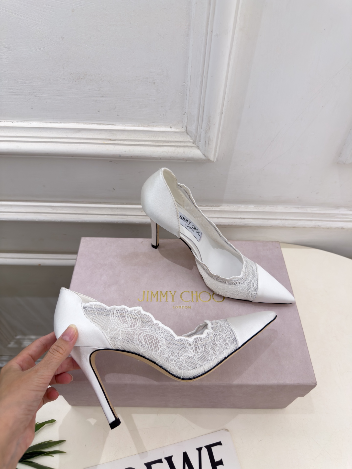 JimmyChoo 吉米周 26𝐬𝐬 ——— ✨ 2026秋冬新品 专柜最新JC尖头蕾丝缎面内空高跟鞋 BS JimmyChoo 吉米周 26𝐬𝐬 ——— ✨ 2026秋冬新品 专柜最新JC尖头蕾丝缎面内空高跟鞋 BS
