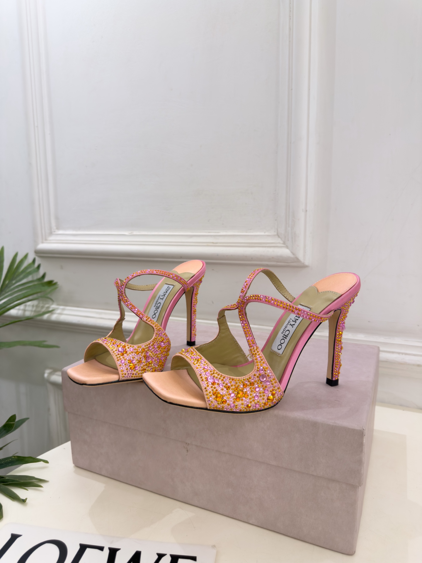 JimmyChoo 吉米周 26𝐬𝐬 ———      ✨ 2026新品 专柜最新JC水钻渐变色鱼嘴高跟拖鞋  BS名媛