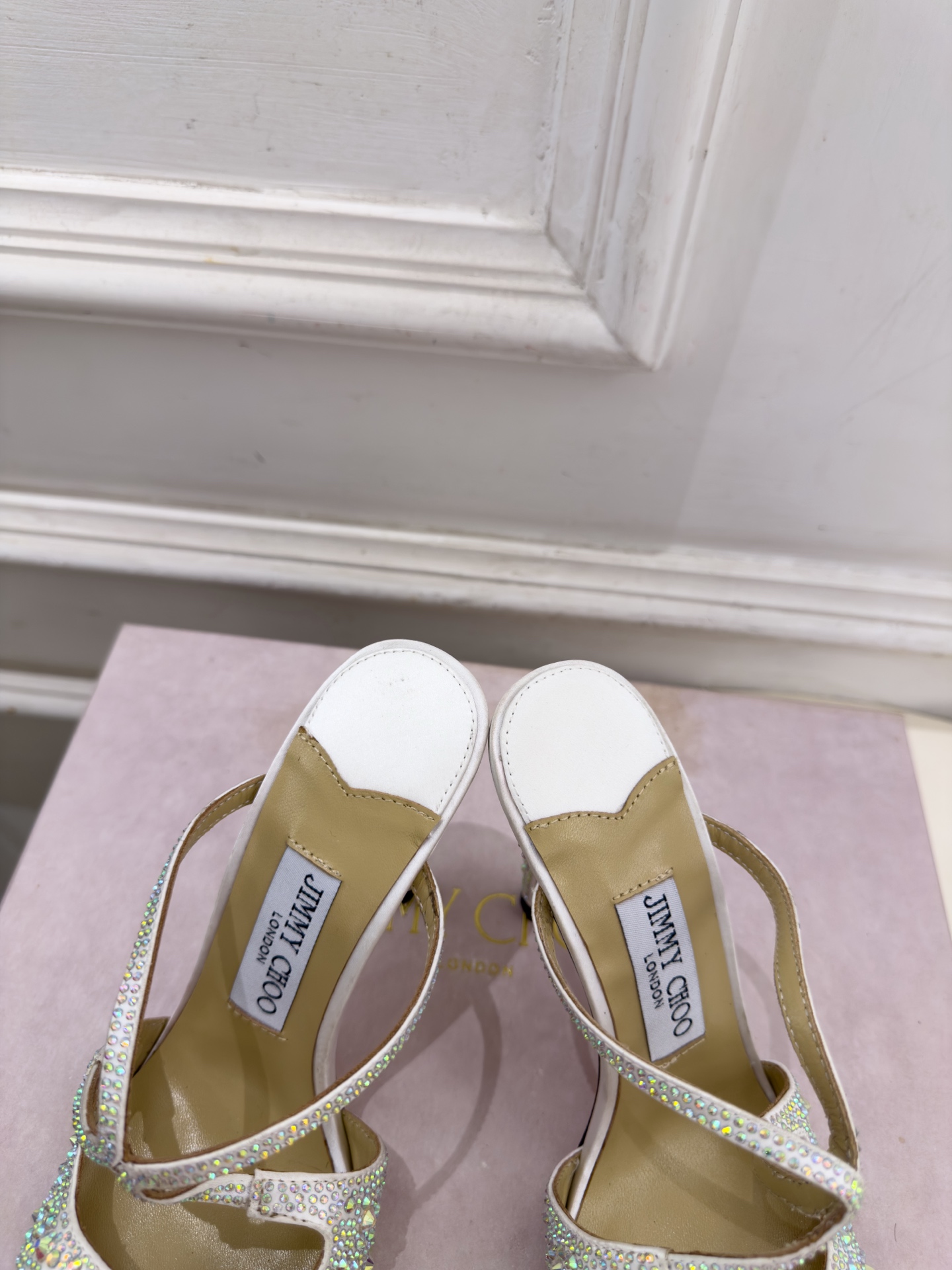 JimmyChoo 吉米周 26𝐬𝐬 ———      ✨ 2026新品 专柜最新JC水钻渐变色鱼嘴高跟拖鞋  BS名媛