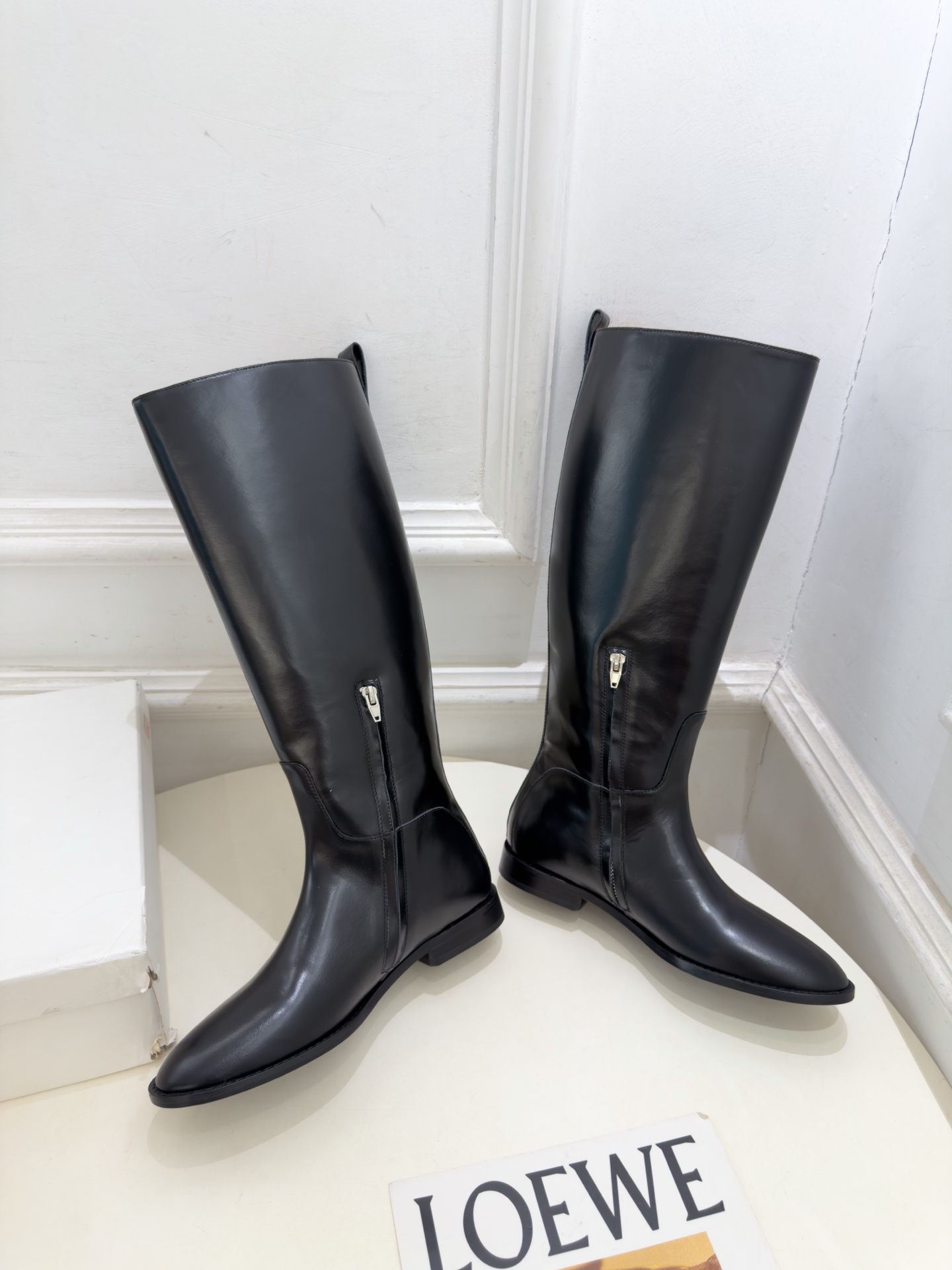 Jil Sander(吉尔·桑达）2026 秋冬新品 JD极简复古内拉链骑士长靴———————— JS作为这两年最受欢迎