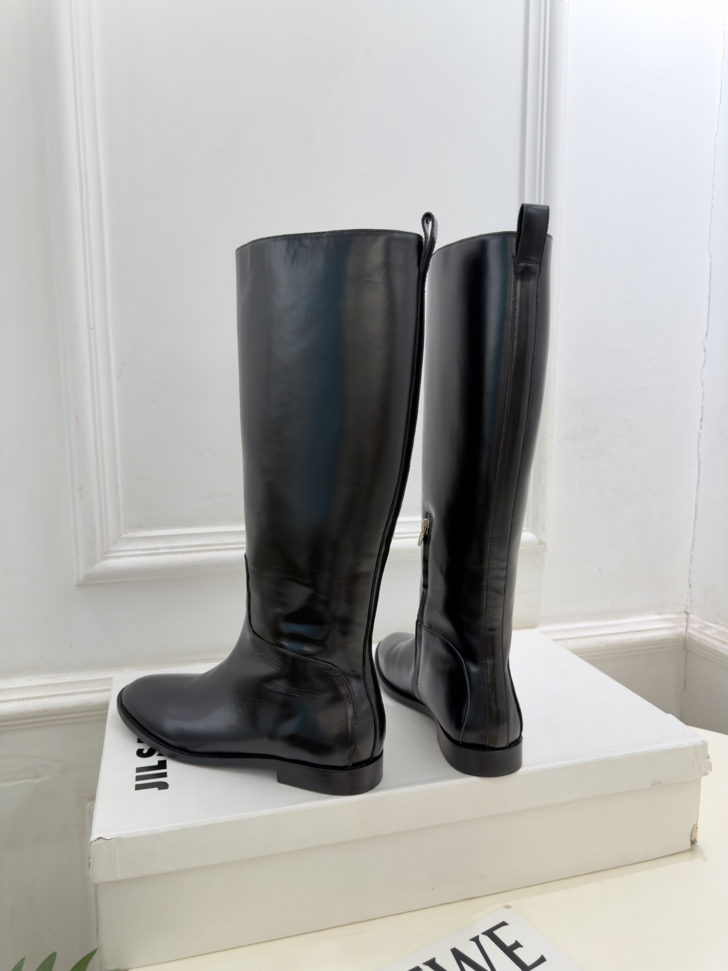 Jil Sander(吉尔·桑达）2026 秋冬新品 JD极简复古内拉链骑士长靴———————— JS作为这两年最受欢迎