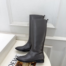 Jil Sander(吉尔·桑达)2026 秋冬新品 JD极简复古内拉链骑士长靴———————— JS作为这两年最受欢迎 Jil Sander(吉尔·桑达)2026 秋冬新品 JD极简复古内拉链骑士长靴———————— JS作为这两年最受欢迎