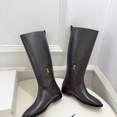 Jil Sander(吉尔·桑达)2026 秋冬新品 JD极简复古内拉链骑士长靴———————— JS作为这两年最受欢迎 Jil Sander(吉尔·桑达)2026 秋冬新品 JD极简复古内拉链骑士长靴———————— JS作为这两年最受欢迎