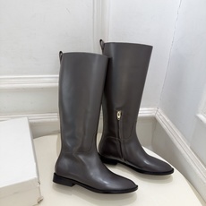 Jil Sander(吉尔·桑达)2026 秋冬新品 JD极简复古内拉链骑士长靴———————— JS作为这两年最受欢迎 Jil Sander(吉尔·桑达)2026 秋冬新品 JD极简复古内拉链骑士长靴———————— JS作为这两年最受欢迎