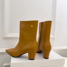 CELINE | 赛琳 26𝐬𝐬 💛2026秋冬新品 凯旋门小方头粗跟短靴 上新! 🔜BS 这一季的赛琳真的是开了 CELINE | 赛琳 26𝐬𝐬 💛2026秋冬新品 凯旋门小方头粗跟短靴 上新! 🔜BS 这一季的赛琳真的是开了