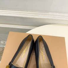 Gianvito Rossi|吉安维托·罗西 26𝐬𝐬 2026秋冬新品 GR彩色宝石平底乐福鞋 火爆上新! 这鞋绝对 Gianvito Rossi|吉安维托·罗西 26𝐬𝐬 2026秋冬新品 GR彩色宝石平底乐福鞋 火爆上新! 这鞋绝对