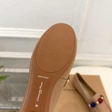 Gianvito Rossi|吉安维托·罗西 26𝐬𝐬 2026秋冬新品 GR彩色宝石平底乐福鞋 火爆上新! 这鞋绝对 Gianvito Rossi|吉安维托·罗西 26𝐬𝐬 2026秋冬新品 GR彩色宝石平底乐福鞋 火爆上新! 这鞋绝对