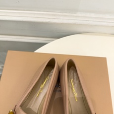 Gianvito Rossi|吉安维托·罗西 26𝐬𝐬 2026秋冬新品 GR彩色宝石平底乐福鞋 火爆上新! 这鞋绝对 Gianvito Rossi|吉安维托·罗西 26𝐬𝐬 2026秋冬新品 GR彩色宝石平底乐福鞋 火爆上新! 这鞋绝对