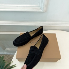 Gianvito Rossi|吉安维托·罗西 26𝐬𝐬 2026秋冬新品 GR极简平底乐福鞋 火爆上新! 这鞋绝对是黑 Gianvito Rossi|吉安维托·罗西 26𝐬𝐬 2026秋冬新品 GR极简平底乐福鞋 火爆上新! 这鞋绝对是黑
