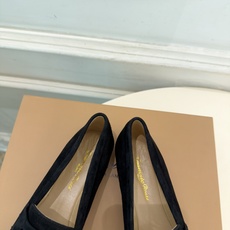 Gianvito Rossi|吉安维托·罗西 26𝐬𝐬 2026秋冬新品 GR极简平底乐福鞋 火爆上新! 这鞋绝对是黑 Gianvito Rossi|吉安维托·罗西 26𝐬𝐬 2026秋冬新品 GR极简平底乐福鞋 火爆上新! 这鞋绝对是黑