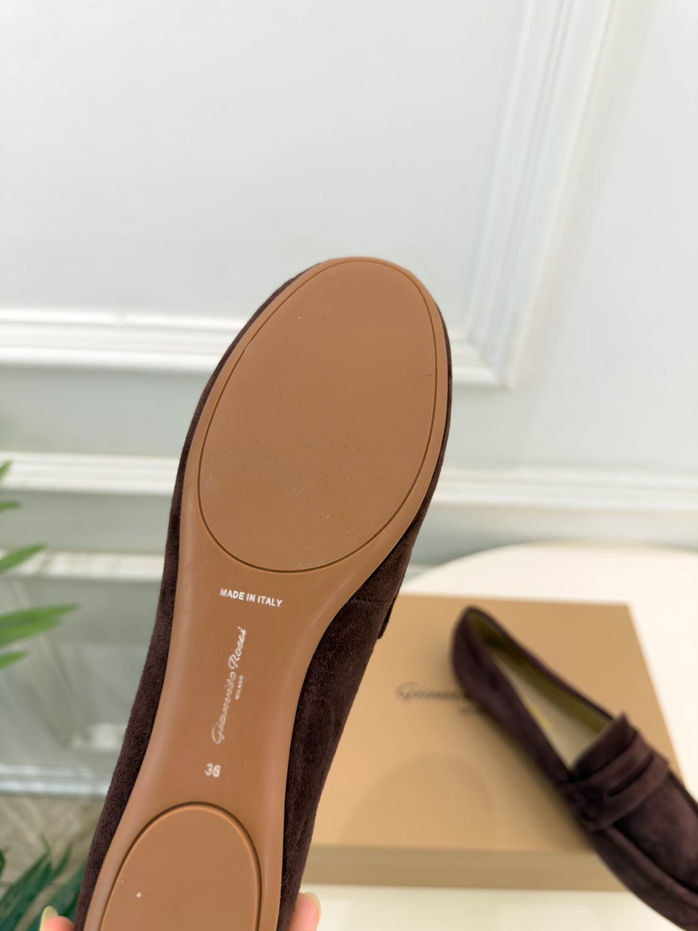 Gianvito Rossi|吉安维托·罗西 26𝐬𝐬 2026秋冬新品 GR极简平底乐福鞋 火爆上新! 这鞋绝对是黑 Gianvito Rossi|吉安维托·罗西 26𝐬𝐬 2026秋冬新品 GR极简平底乐福鞋 火爆上新! 这鞋绝对是黑