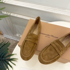 Gianvito Rossi|吉安维托·罗西 26𝐬𝐬 2026秋冬新品 GR极简平底乐福鞋 火爆上新! 这鞋绝对是黑 Gianvito Rossi|吉安维托·罗西 26𝐬𝐬 2026秋冬新品 GR极简平底乐福鞋 火爆上新! 这鞋绝对是黑