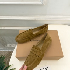 Gianvito Rossi|吉安维托·罗西 26𝐬𝐬 2026秋冬新品 GR极简平底乐福鞋 火爆上新! 这鞋绝对是黑 Gianvito Rossi|吉安维托·罗西 26𝐬𝐬 2026秋冬新品 GR极简平底乐福鞋 火爆上新! 这鞋绝对是黑