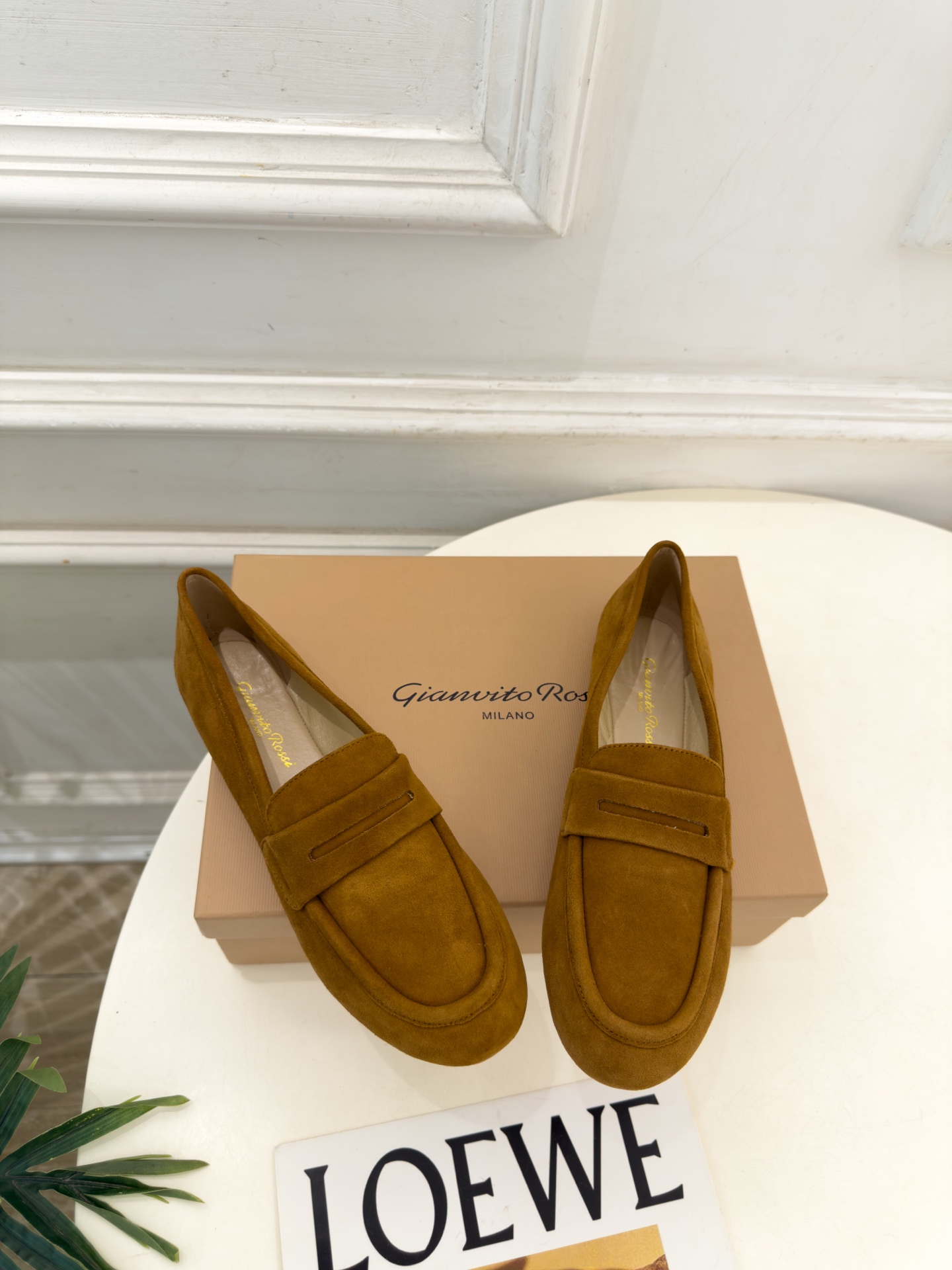 Gianvito Rossi|吉安维托·罗西 26𝐬𝐬 2026秋冬新品 GR雕花玛丽珍芭蕾舞鞋 火爆上新! 这鞋绝对 Gianvito Rossi|吉安维托·罗西 26𝐬𝐬 2026秋冬新品 GR雕花玛丽珍芭蕾舞鞋 火爆上新! 这鞋绝对
