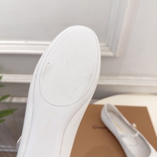 Gianvito Rossi|吉安维托·罗西 26𝐬𝐬 2026秋冬新品 GR雕花玛丽珍芭蕾舞鞋 火爆上新! 这鞋绝对 Gianvito Rossi|吉安维托·罗西 26𝐬𝐬 2026秋冬新品 GR雕花玛丽珍芭蕾舞鞋 火爆上新! 这鞋绝对