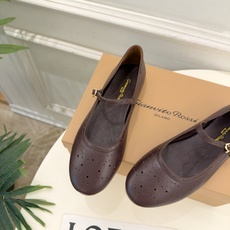 Gianvito Rossi|吉安维托·罗西 26𝐬𝐬 2026秋冬新品 GR雕花玛丽珍芭蕾舞鞋 火爆上新! 这鞋绝对 Gianvito Rossi|吉安维托·罗西 26𝐬𝐬 2026秋冬新品 GR雕花玛丽珍芭蕾舞鞋 火爆上新! 这鞋绝对