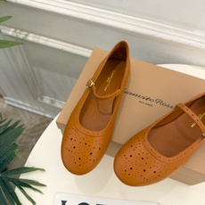 Gianvito Rossi|吉安维托·罗西 26𝐬𝐬 2026秋冬新品 GR雕花玛丽珍芭蕾舞鞋 火爆上新! 这鞋绝对 Gianvito Rossi|吉安维托·罗西 26𝐬𝐬 2026秋冬新品 GR雕花玛丽珍芭蕾舞鞋 火爆上新! 这鞋绝对