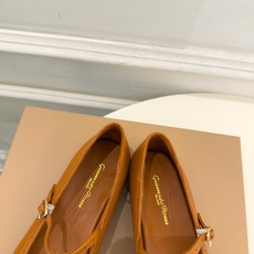 Gianvito Rossi|吉安维托·罗西 26𝐬𝐬 2026秋冬新品 GR雕花玛丽珍芭蕾舞鞋 火爆上新! 这鞋绝对 Gianvito Rossi|吉安维托·罗西 26𝐬𝐬 2026秋冬新品 GR雕花玛丽珍芭蕾舞鞋 火爆上新! 这鞋绝对