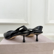 JimmyChoo 吉米周 26𝐬𝐬 ——— ✨ 2026秋冬新品 专柜最新JC尖头猫跟后空凉鞋 BS名媛气质 JimmyChoo 吉米周 26𝐬𝐬 ——— ✨ 2026秋冬新品 专柜最新JC尖头猫跟后空凉鞋 BS名媛气质
