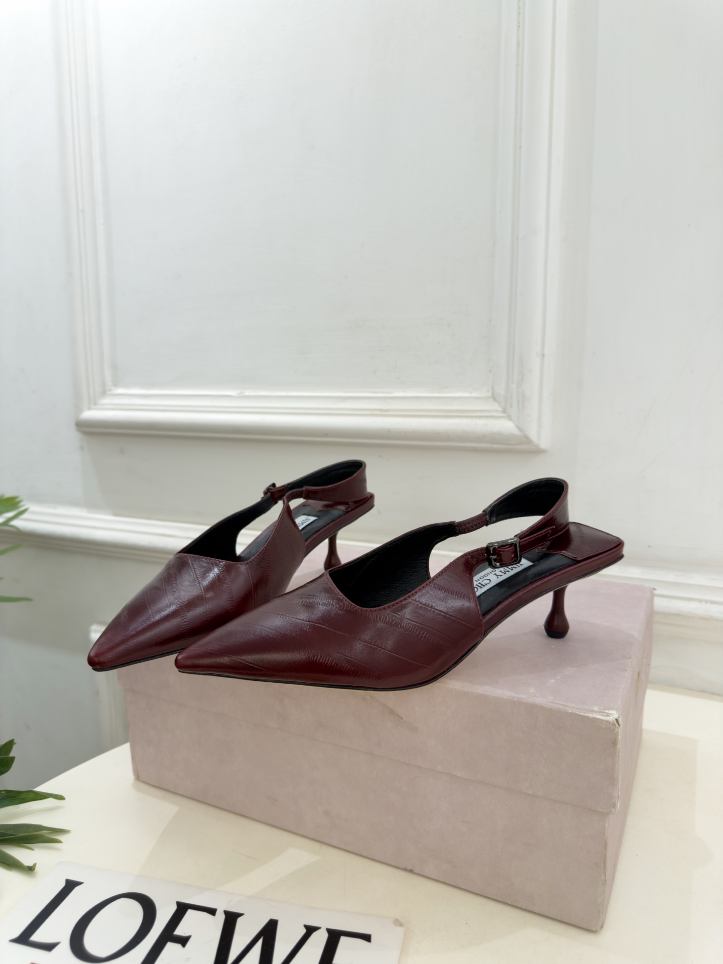 JimmyChoo 吉米周 26𝐬𝐬 ——— ✨ 2026秋冬新品 专柜最新JC尖头猫跟后空凉鞋 BS名媛气质 JimmyChoo 吉米周 26𝐬𝐬 ——— ✨ 2026秋冬新品 专柜最新JC尖头猫跟后空凉鞋 BS名媛气质