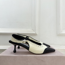 JimmyChoo 吉米周 26𝐬𝐬 ——— ✨ 2026秋冬新品 专柜最新JC尖头雕花后空猫跟凉鞋 BS名 JimmyChoo 吉米周 26𝐬𝐬 ——— ✨ 2026秋冬新品 专柜最新JC尖头雕花后空猫跟凉鞋 BS名