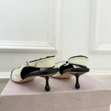 JimmyChoo 吉米周 26𝐬𝐬 ——— ✨ 2026秋冬新品 专柜最新JC尖头雕花后空猫跟凉鞋 BS名 JimmyChoo 吉米周 26𝐬𝐬 ——— ✨ 2026秋冬新品 专柜最新JC尖头雕花后空猫跟凉鞋 BS名