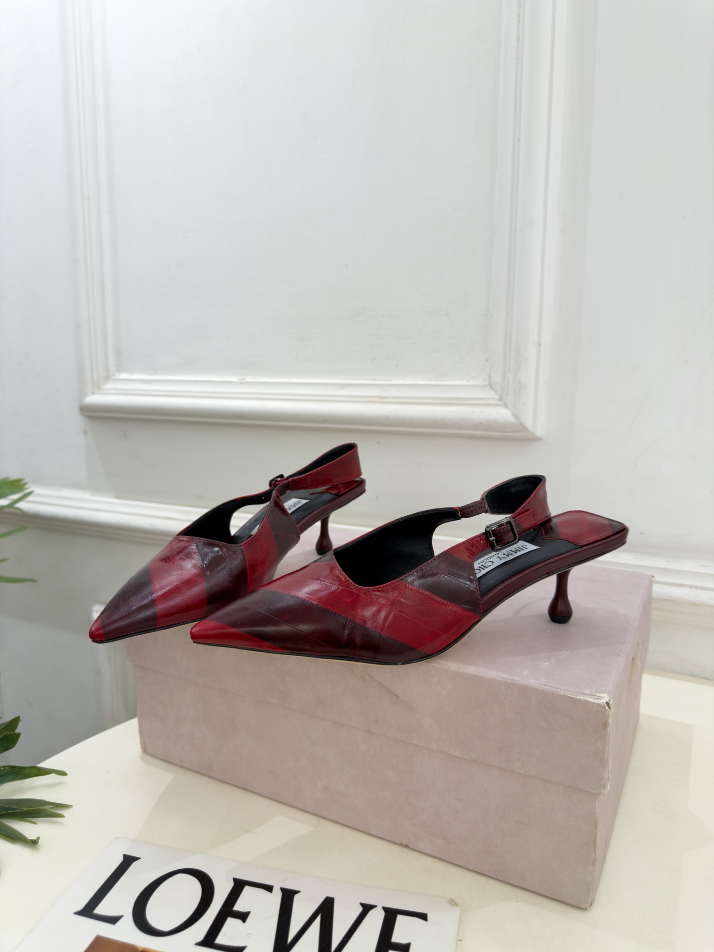 JimmyChoo 吉米周 26𝐬𝐬 ——— ✨ 2026秋冬新品 专柜最新JC尖头猫跟后空凉鞋 BS名媛气质 JimmyChoo 吉米周 26𝐬𝐬 ——— ✨ 2026秋冬新品 专柜最新JC尖头猫跟后空凉鞋 BS名媛气质