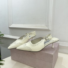 JimmyChoo 吉米周 26𝐬𝐬 ——— ✨ 2026秋冬新品 专柜最新JC尖头雕花后空猫跟凉鞋 BS名 JimmyChoo 吉米周 26𝐬𝐬 ——— ✨ 2026秋冬新品 专柜最新JC尖头雕花后空猫跟凉鞋 BS名