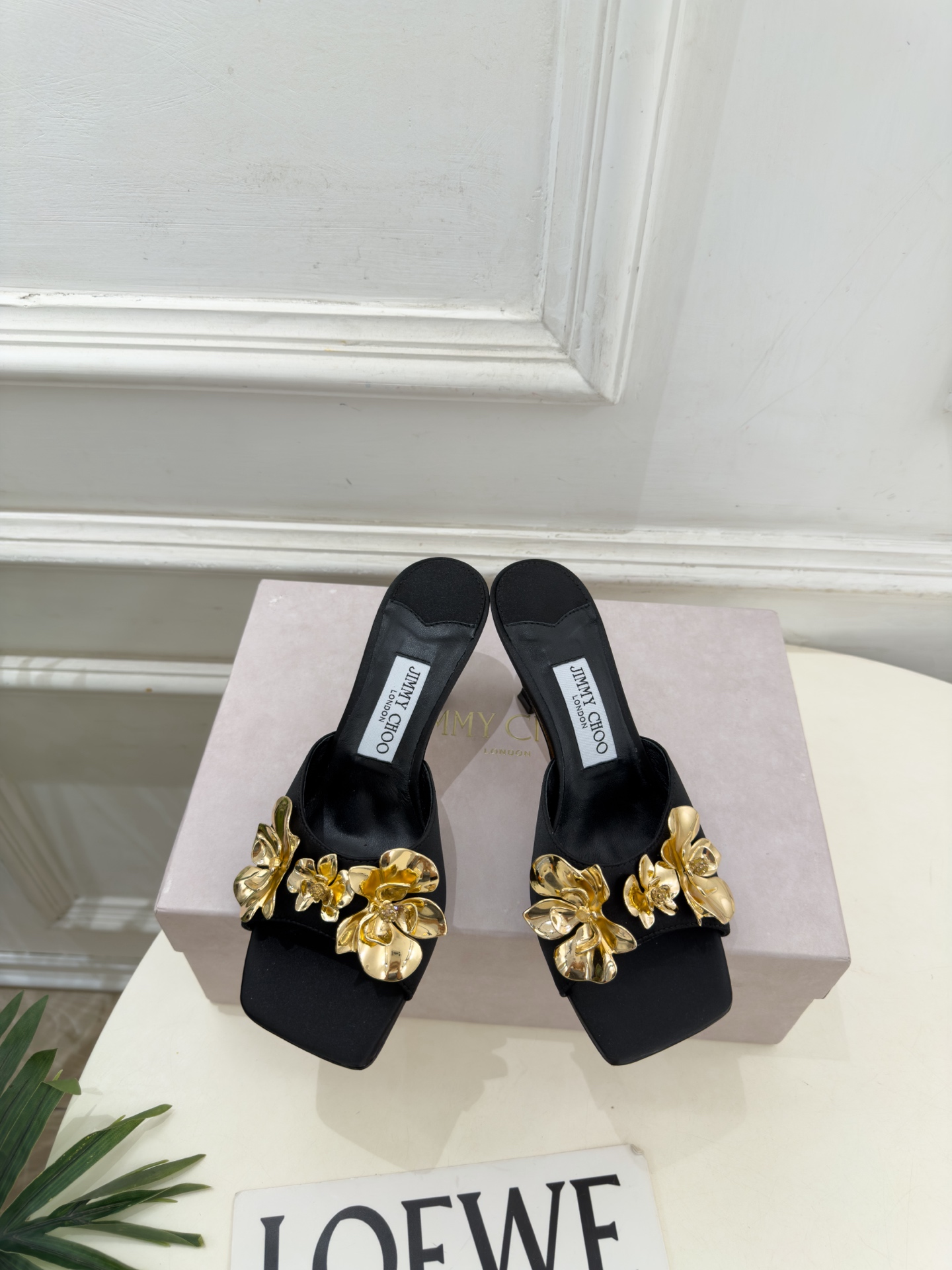 JimmyChoo 吉米周 26𝐬𝐬 ———      ✨ 2026秋冬新品 专柜最新JC金属花朵方头高跟拖鞋 BS名媛