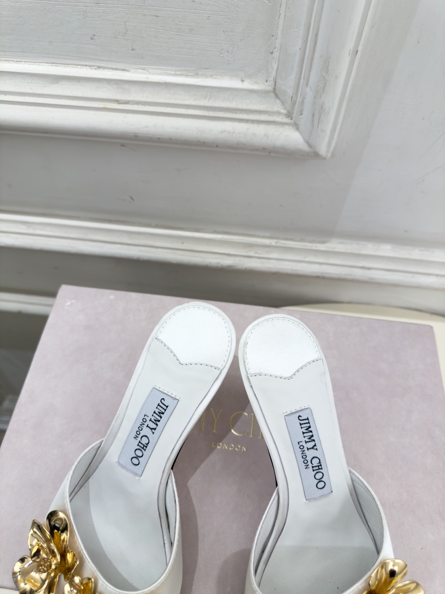 JimmyChoo 吉米周 26𝐬𝐬 ——— ✨ 2026秋冬新品 专柜最新JC金属花朵方头高跟拖鞋 BS名媛 JimmyChoo 吉米周 26𝐬𝐬 ——— ✨ 2026秋冬新品 专柜最新JC金属花朵方头高跟拖鞋 BS名媛