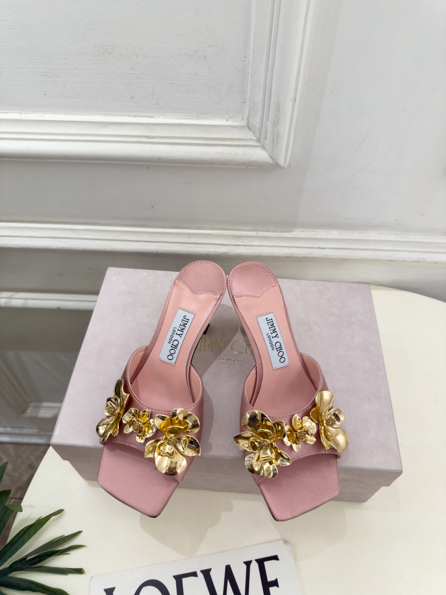 JimmyChoo 吉米周 26𝐬𝐬 ———      ✨ 2026秋冬新品 专柜最新JC金属花朵方头高跟拖鞋 BS名媛