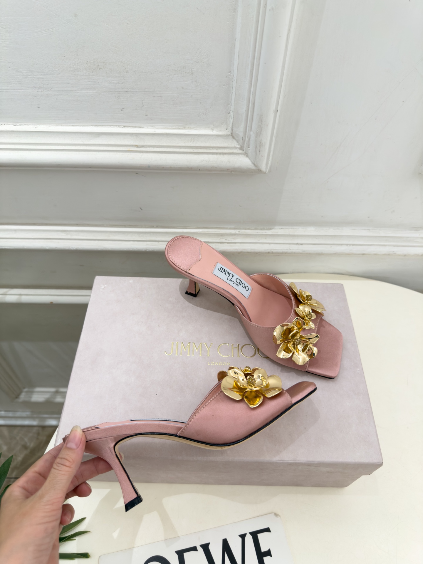 JimmyChoo 吉米周 26𝐬𝐬 ——— ✨ 2026秋冬新品 专柜最新JC金属花朵方头高跟拖鞋 BS名媛 JimmyChoo 吉米周 26𝐬𝐬 ——— ✨ 2026秋冬新品 专柜最新JC金属花朵方头高跟拖鞋 BS名媛