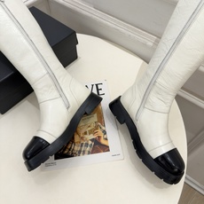 𝐂𝐇𝐀𝐍𝐄𝐋 | 小香 26𝐬𝐬 🦋2026 秋冬新品 专柜经典走秀款 小香双C书包扣厚短靴 长靴系列上新〰 🍬 BS 𝐂𝐇𝐀𝐍𝐄𝐋 | 小香 26𝐬𝐬 🦋2026 秋冬新品 专柜经典走秀款 小香双C书包扣厚短靴 长靴系列上新〰 🍬 BS
