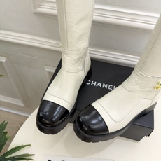 𝐂𝐇𝐀𝐍𝐄𝐋 | 小香 26𝐬𝐬 🦋2026 秋冬新品 专柜经典走秀款 小香双C书包扣厚短靴 长靴系列上新〰 🍬 BS 𝐂𝐇𝐀𝐍𝐄𝐋 | 小香 26𝐬𝐬 🦋2026 秋冬新品 专柜经典走秀款 小香双C书包扣厚短靴 长靴系列上新〰 🍬 BS