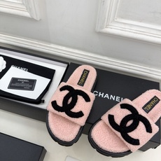 𝐂𝐇𝐀𝐍𝐄𝐋 | 小香 26𝐬𝐬 🦋2026 秋冬新品 专柜经典走秀款 小香大双C厚底毛毛拖 系列上新〰 🍬 BS 𝐂𝐇𝐀𝐍𝐄𝐋 | 小香 26𝐬𝐬 🦋2026 秋冬新品 专柜经典走秀款 小香大双C厚底毛毛拖 系列上新〰 🍬 BS